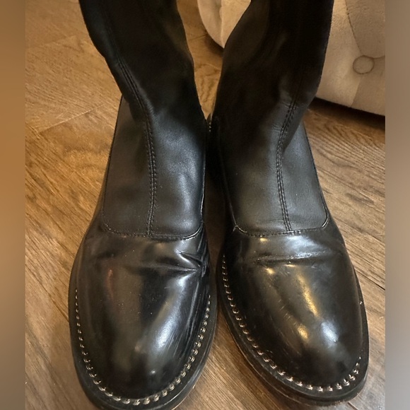 Givenchy knee-high accent, chain, leather boot - Picture 1 of 7